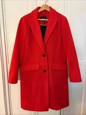 BCBGMaxAzria Red Single-Breasted Trench Coat